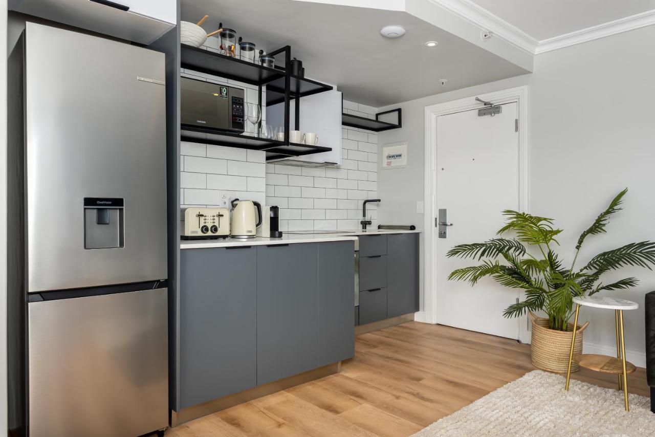 Point Break Luxury Apartments ケープタウン エクステリア 写真